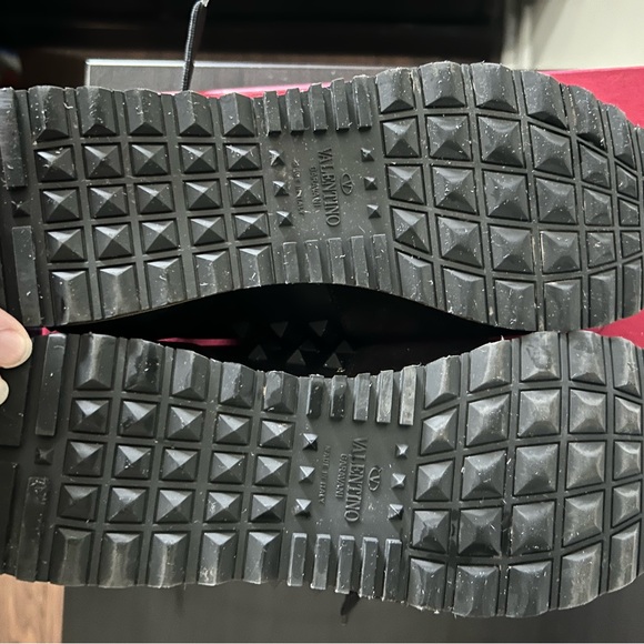 Valentino women’s Sneakers, size 8, 38 Euro. Bought from Holt Renfrew years ago. - Picture 6 of 7